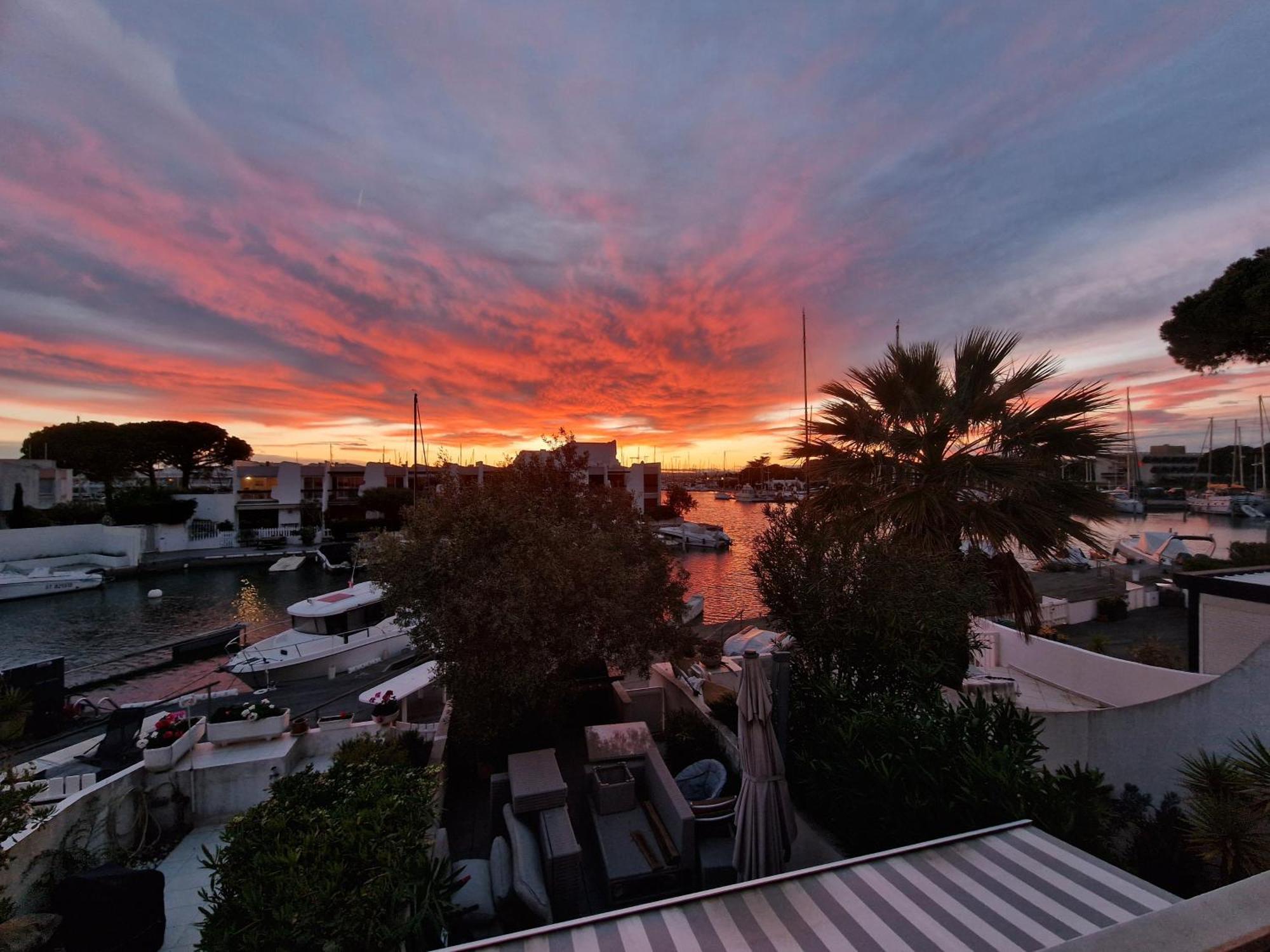 Marina Exceptionnelle - 8 Pers - 120 M2 Vue Mer - Suites Parentales - Cinema - Ponton لو غراو دو روا المظهر الخارجي الصورة